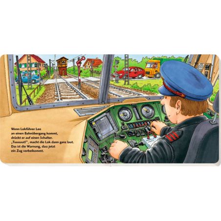 So viele große Fahrzeuge bei der Arbeit So viele große Fahrzeuge bei der Arbeit