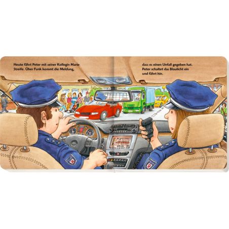 So viele große Fahrzeuge bei der Arbeit So viele große Fahrzeuge bei der Arbeit