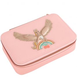 Rosafarbene, rechteckige Tasche mit aufgesticktem Adler, Regenbogen und Wolke auf der Oberseite.