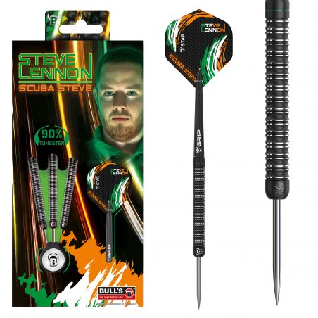 Dart-Set-Verpackung mit Steve Lennon und einem schwarzen Dart mit grünen, weißen und orangen Akzenten.