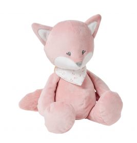 Ein rosa Plüschfuchs mit weißem Schal sitzt aufrecht und blickt nach vorne.