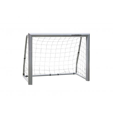 Kleines, tragbares Fußballtor mit weißem Rahmen und Netz vor schlichtem weißem Hintergrund. Kleines, tragbares Fußballtor mit weißem Rahmen und Netz vor schlichtem weißem Hintergrund.