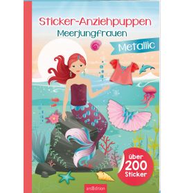 Eine Meerjungfrau sitzt auf einem Felsen, umgeben von meeresthematischen Stickern und Kleidung auf einem bunten Buchcover.