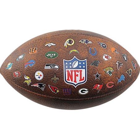 Ein Football mit NFL-Logo und Logos verschiedener NFL-Teams auf der Oberfläche.