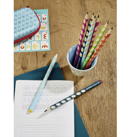 Ergonomic triangular pencil STABILO® EASYgraphErgonomischer Dreikant-Bleistift STABILO® EASYgraph