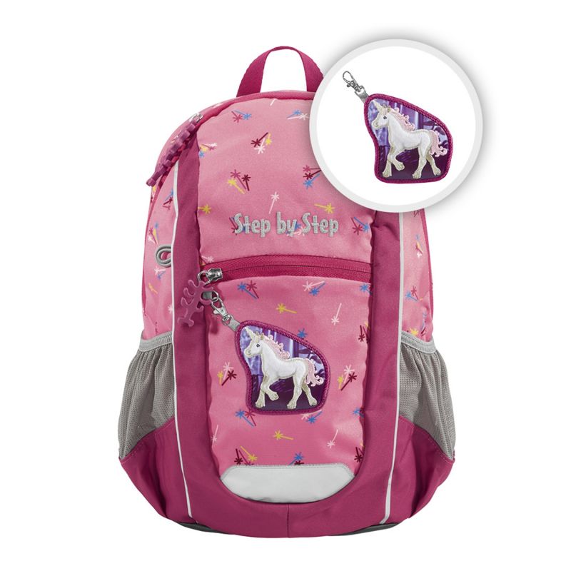 Rosa Kinder-Rucksack mit Einhorn-Motiv, Sternenmuster und passendem Einhorn-Schlüsselanhänger.