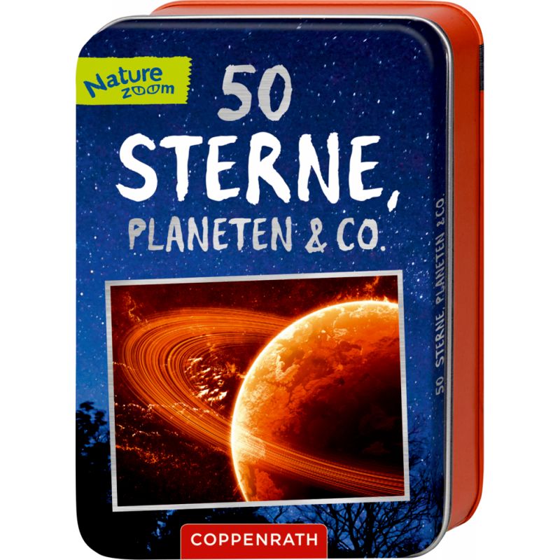 Blechdose mit Aufschrift 50 Sterne, Planeten & Co. sowie Abbildung eines Planeten und wirbelnder Wolken.