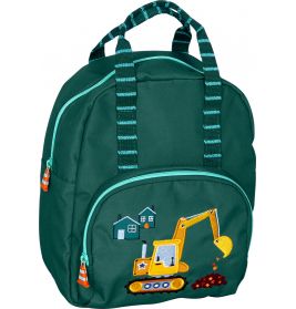 Grüner Kinderrucksack mit gelbem Bagger und zwei Häusern auf der Fronttasche bestickt.