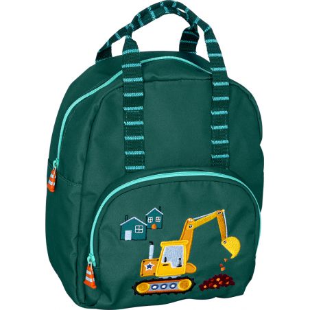 Grüner Kinderrucksack mit gelbem Bagger und zwei Häusern auf der Fronttasche bestickt.