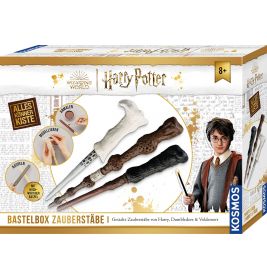 Harry Potter Bastelset für Zauberstäbe mit Abbildungen von drei Zauberstäben und einem Foto von Harry Potter.
