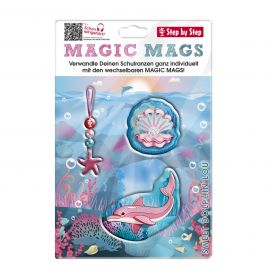 Delfin-Magic Mags auf illustriertem Ozeanhintergrund mit deutschen Texten.