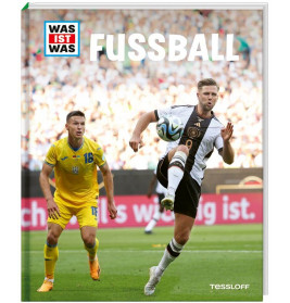 Buchcover: Zwei Fußballspieler im Einsatz, darüber die Schriftzüge FUSSBALL und WAS IST WAS.