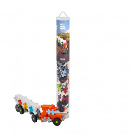 Plus-Plus Bausteine im Röhrchen, davor ein kleiner Spielzeug-LKW, gebaut aus den enthaltenen Teilen.