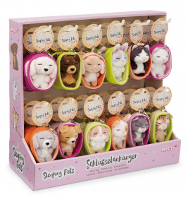 Displaybox mit Plüsch-Tier-Schlüsselanhängern in Reißverschlussetuis, beschriftet mit Sleeping Pets.