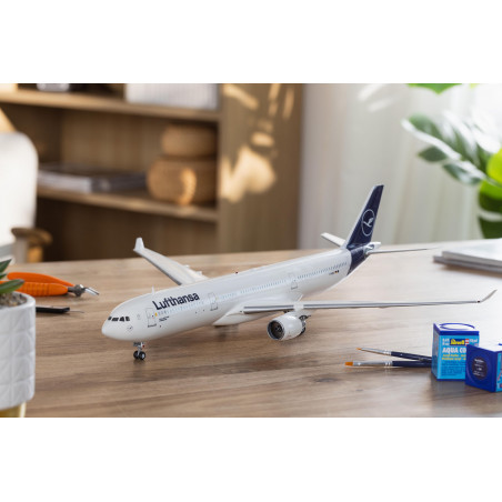 Airbus A330-300 - Lufthansa New Livery, Revell Modellbausatz