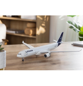 Airbus A330-300 - Lufthansa New Livery, Revell Modellbausatz