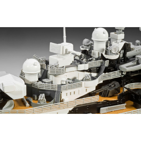 German Battleship Tirpitz, Revell Modellbausatz