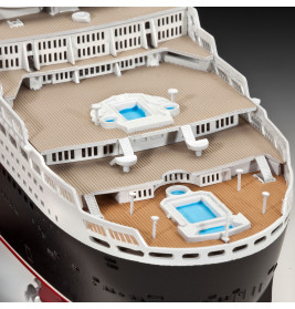 Ocean Liner Queen Mary 2 , Revell Modellbausatz