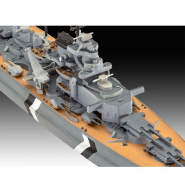 First Diorama Set - Bismarck Battle, Revell Modellbausatz mit Basiszubehör