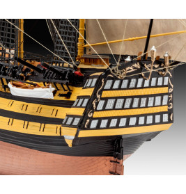 Model Set HMS Victory, Revell Modellbausatz mit Basiszubehör