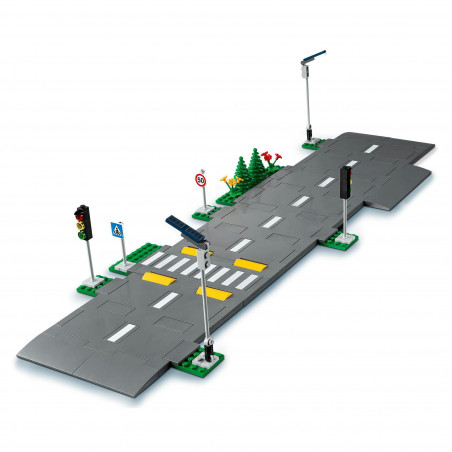 60304 Straßenkreuzung mit Ampeln