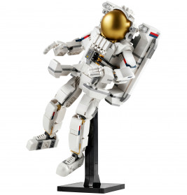 31152 Astronaut im Weltraum