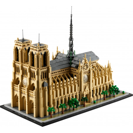 21061 Notre-Dame de Paris