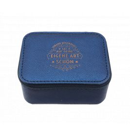 Kleine blaue rechteckige Schachtel mit goldenen Verzierungen und deutschem Text auf dem Deckel.