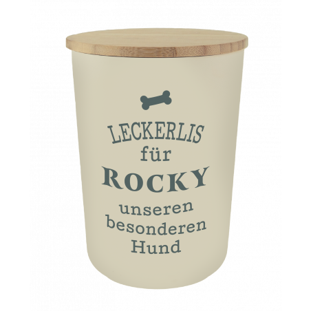 Beige Leckerli-Dose mit Holzdeckel, deutsch beschriftet für einen besonderen Hund namens Rocky.