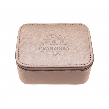 Kleine, beige Schmuckschatulle mit Struktur FRANZISKA und Ziertext sind auf dem Deckel geprägt.