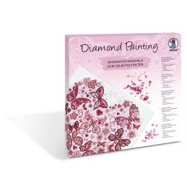 Diamond Painting Set mit pinkem Mandala und Schmetterling, deutsch beschriftet, schräg gezeigt.
