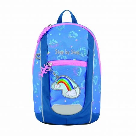 Blauer Kinder-Rucksack mit Herzmustern, Regenbogen-Aufnäher und pinken Reißverschlussakzenten.