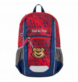 Rot-blauer Kinderrucksack mit Bären-Gesicht und Step by Step-Schriftzug auf der Fronttasche.