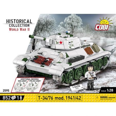 COBI T-34/76 WWII Panzer-Bausatz (852 Teile) auf Box mit Panzerbild und Figur vor verschneitem Hintergrund.