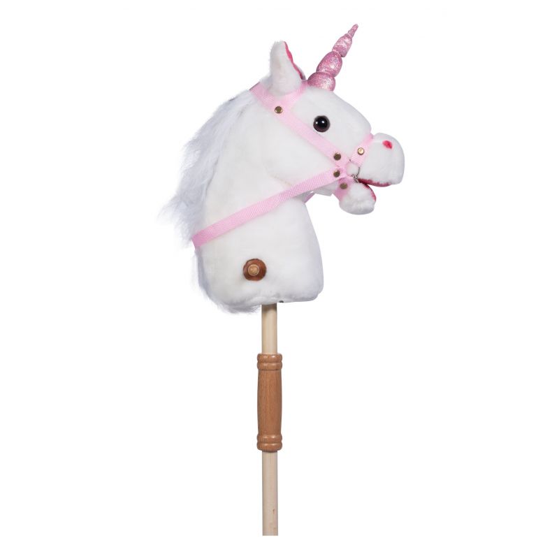 Spielzeugstab mit weißem Einhornkopf, rosa Zaumzeug und Horn, Holzgriff. Spielzeugstab mit weißem Einhornkopf, rosa Zaumzeug und Horn, Holzgriff.