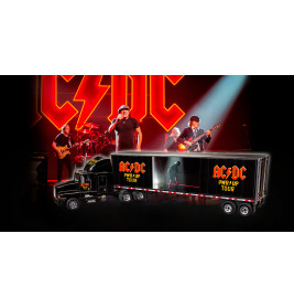 AC/DC Tour Truck & Trailer Power Up