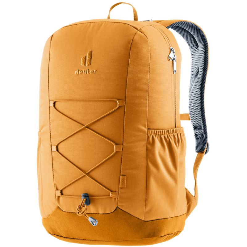 Oranger Rucksack mit Front-Bungee-Seil, Seitenfach und gepolsterten Schultergurten vor weißem Hintergrund. Oranger Rucksack mit Front-Bungee-Seil, Seitenfach und gepolsterten Schultergurten vor weißem Hintergrund.