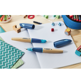 Füller EASYbirdy Timber, A rechts blau