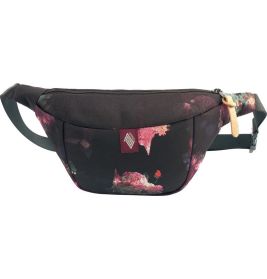 Schwarze Bauchtasche mit Reißverschluss, verstellbarem Gurt und rosa Blumenmuster auf der Vorderseite.