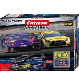 Verpackung des Carrera Digital 132 Slotcar-Sets mit zwei Rennwagen und Streckenlayout auf der Vorderseite.