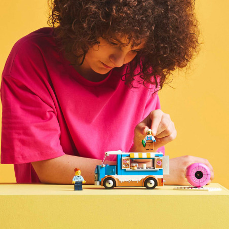 LEGO City 60452 Donut Truck