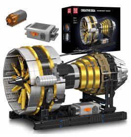 Modell-Turbinen-Bausatz mit goldenen und silbernen Teilen, Verpackung und Motorkomponenten ausgestellt.