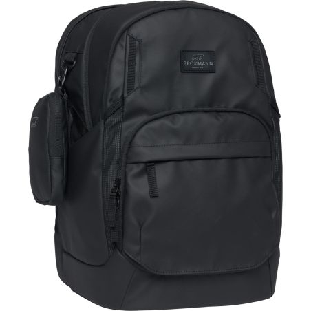 Schwarzer Rucksack mit einer Tasche.