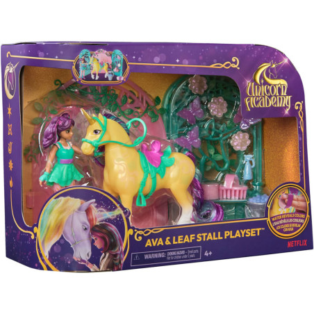 UCA Small Doll Ava & Leaf Stall Spielset