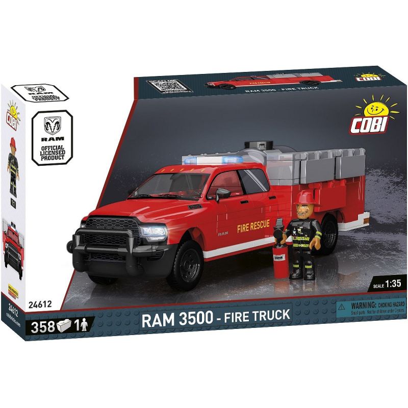 COBI RAM 3500 Feuerwehr-Bauset mit rotem Feuerwehrauto und Feuerwehrmann auf der Verpackung. COBI RAM 3500 Feuerwehr-Bauset mit rotem Feuerwehrauto und Feuerwehrmann auf der Verpackung.