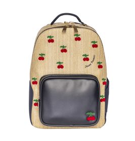 Beiger Rucksack mit kleinen roten Kirschmotiven und schwarzer Fronttasche vor weißem Hintergrund.