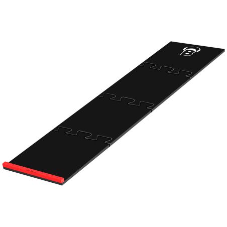 Schwarze rechteckige Trainingsmatte mit Stecksystem, rotem Streifen an einem Ende und Logo in der Ecke.