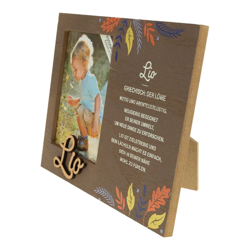 Brauner Holzrahmen mit Herbstlaub, Kinderfoto und deutschem Text zum Namen Lio.
