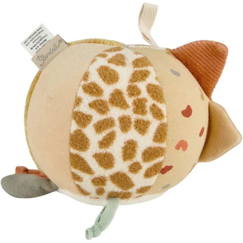 Weicher Ball mit Tierohren, kleinen Anhängern und einem gefleckten Muster, das an eine Giraffe erinnert. Weicher Ball mit Tierohren, kleinen Anhängern und einem gefleckten Muster, das an eine Giraffe erinnert.