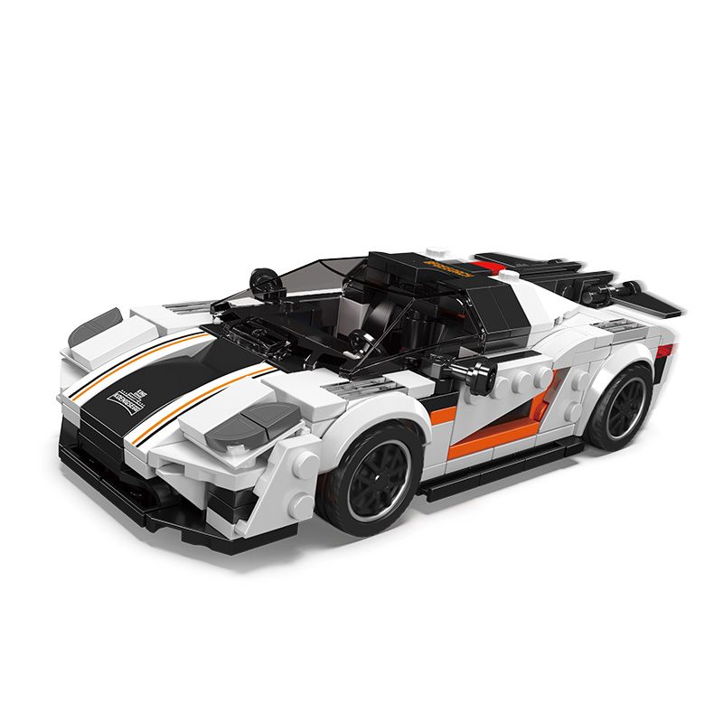 LEGO-Modell eines weißen Sportwagens mit schwarzen und orangen Akzenten, frontal aufgenommen. LEGO-Modell eines weißen Sportwagens mit schwarzen und orangen Akzenten, frontal aufgenommen.